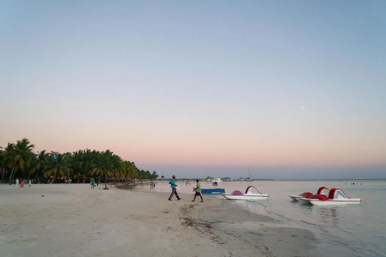 Villa Gumio 2Br Apt -7Min Walk Boca Chica Beach Apts 0*,