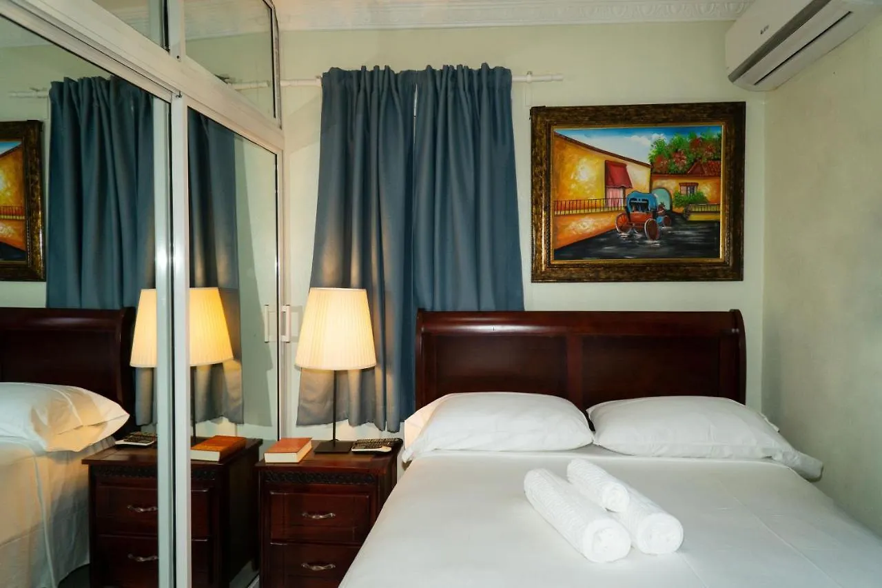 Villa Gumio 2Br Apt -7Min Walk Boca Chica Beach Apts 0*,